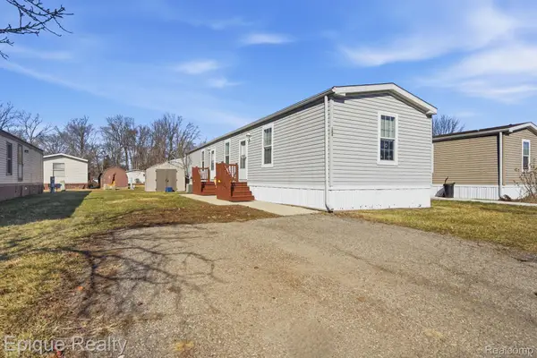 16031 Beech Daly Road, Taylor, MI 48180