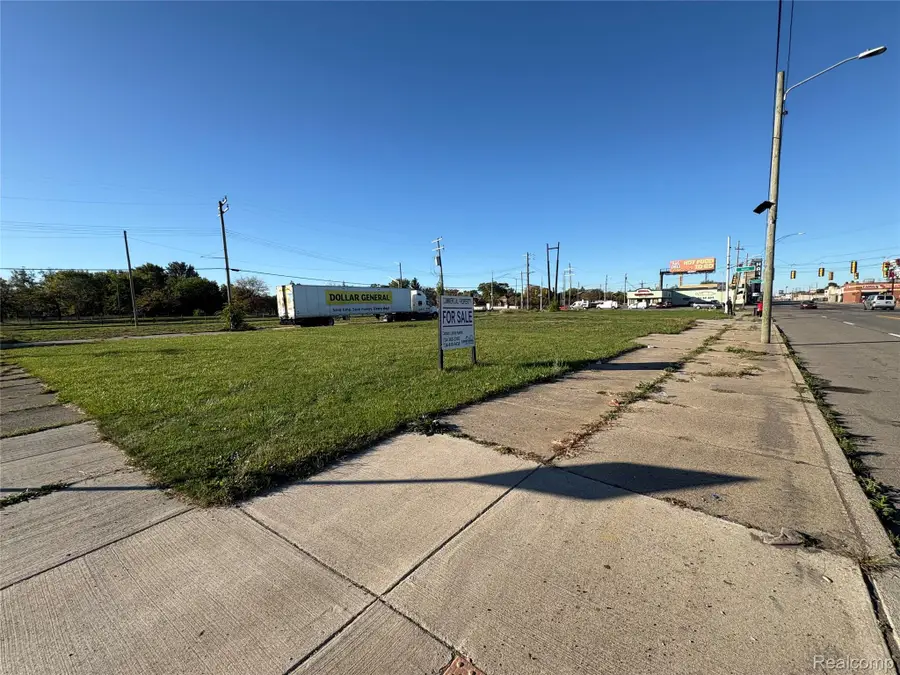 14438 Harper Avenue, Detroit, MI 48224 - #3