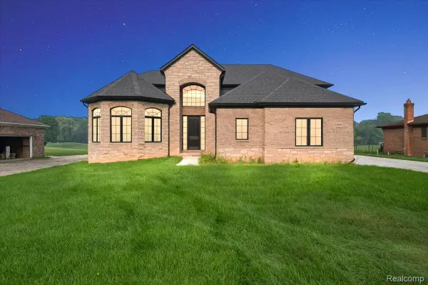 53650 Romeo Plank Road, Macomb, MI 48042