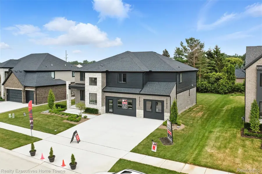 24796 Tribute Drive, Macomb, MI 48042 - #3