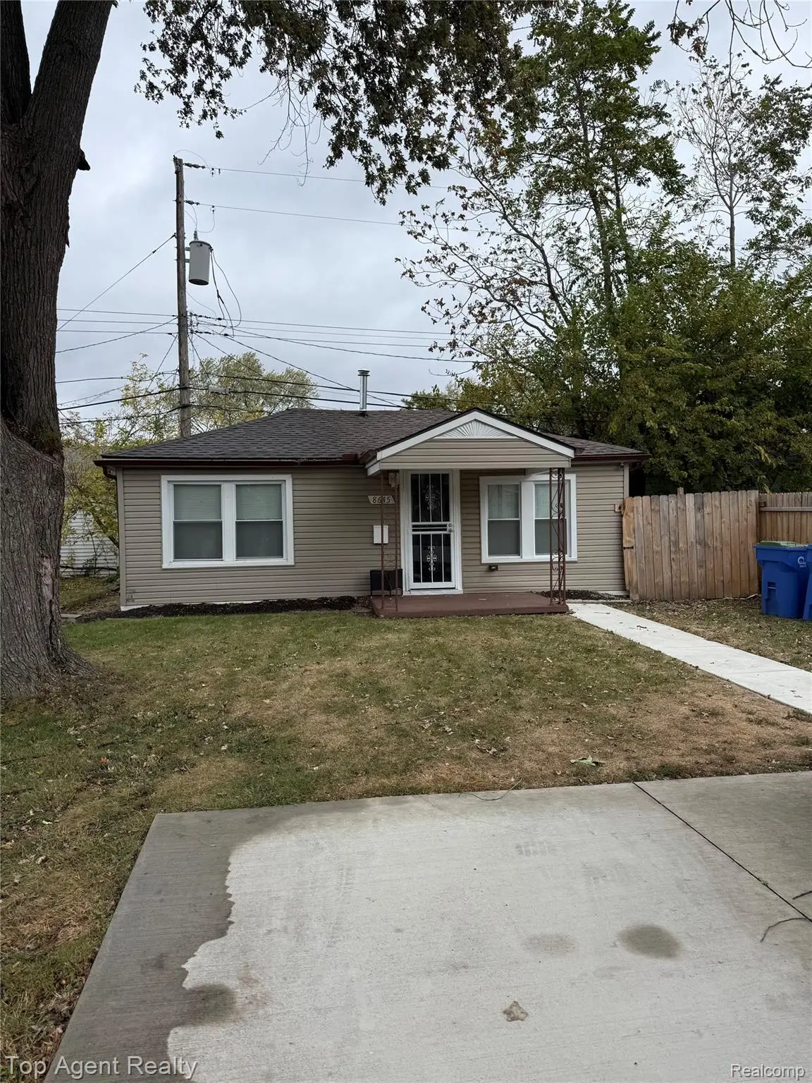 8645 Ford Avenue, Warren, MI 48089 - #1