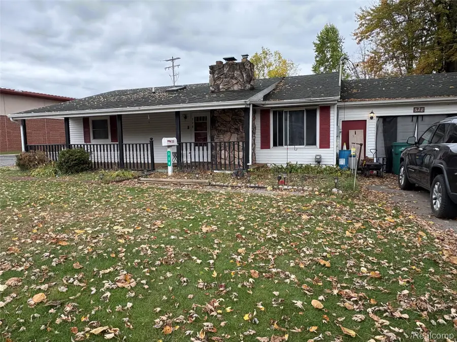 328 W Mt Morris Street, Mount Morris, MI 48458 - #2