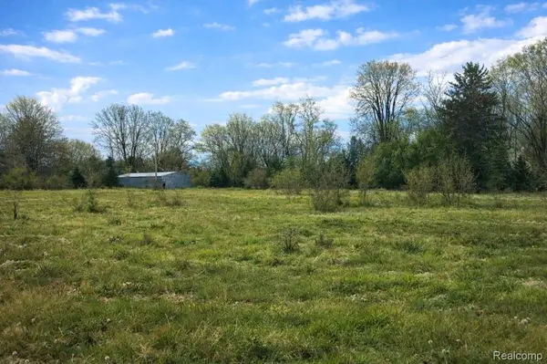 725 W Grand River Avenue, Okemos, MI 48864