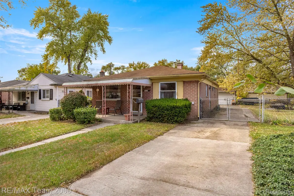 5622 Campbell Street, Dearborn Heights, MI 48125 - #1