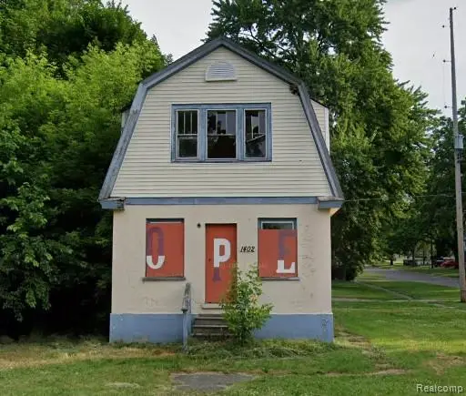 1402 W Dartmouth Street, Flint, MI 48504 - #1