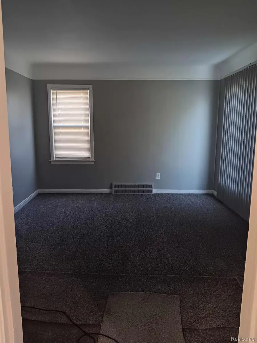 9251 Plainview, Detroit, MI 48228 - #3