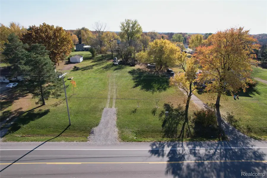 1070 Grand Blanc Road, Grand Blanc, MI 48439 - #2