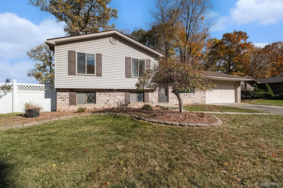52372 D W Seaton Drive, Chesterfield, MI 48047 - #3