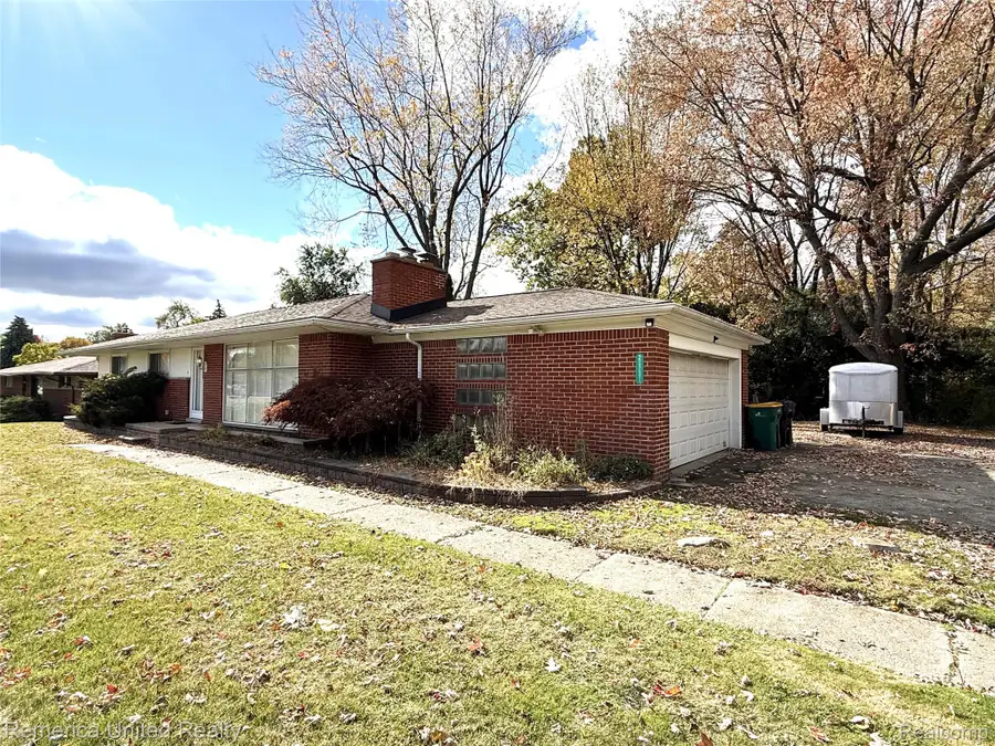 28231 Farmington Road, Farmington Hills, MI 48334 - #3
