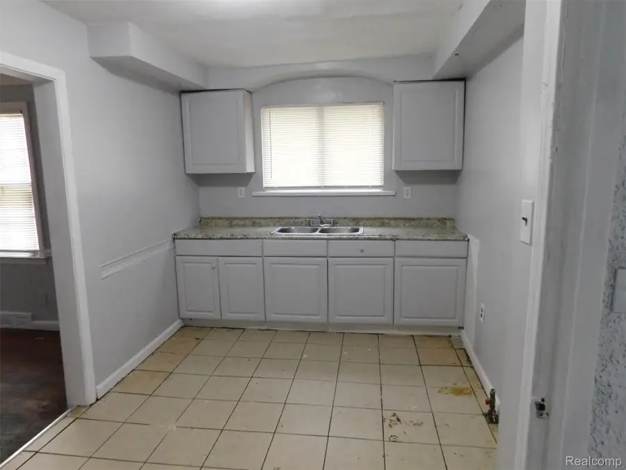 15443 Troester Street, Detroit, MI 48205 - #3