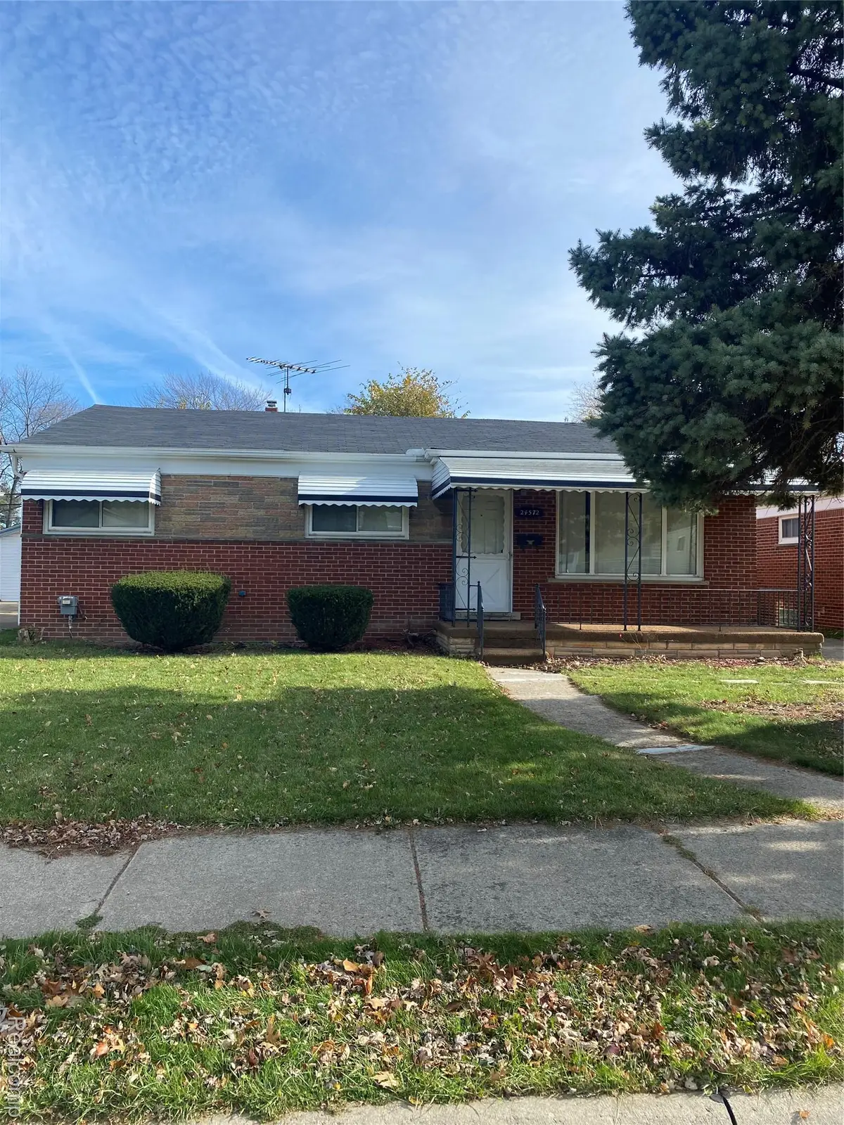 24572 Rosalind Avenue, Eastpointe, MI 48021 - #1