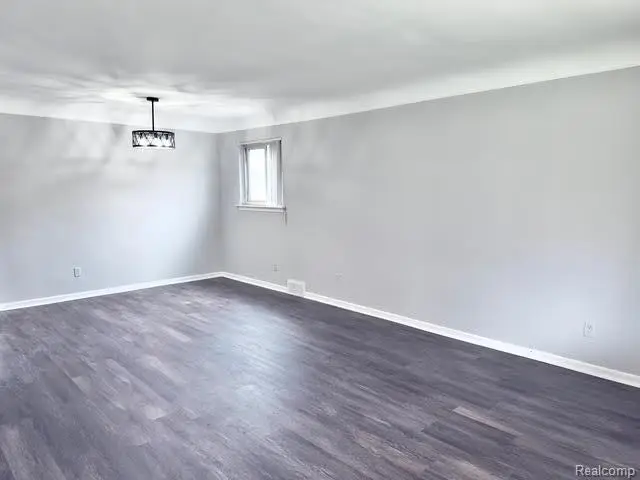 24572 Rosalind Avenue, Eastpointe, MI 48021 - #3