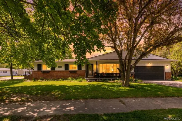 1227 N Jackson Street, Lapeer, MI 48446