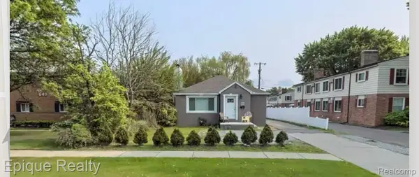 659 W Maple Road, Clawson, MI 48017
