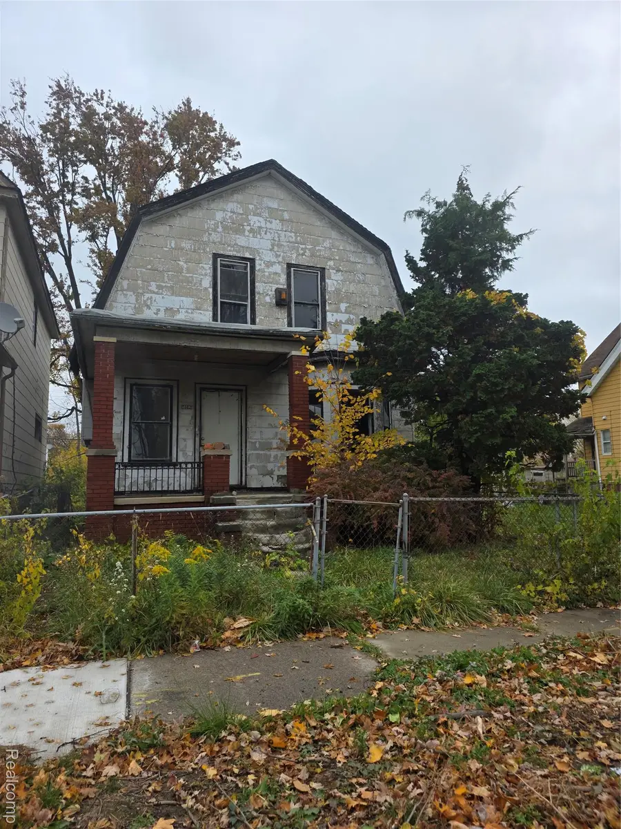 5852 Rohns Street, Detroit, MI 48213 - #2