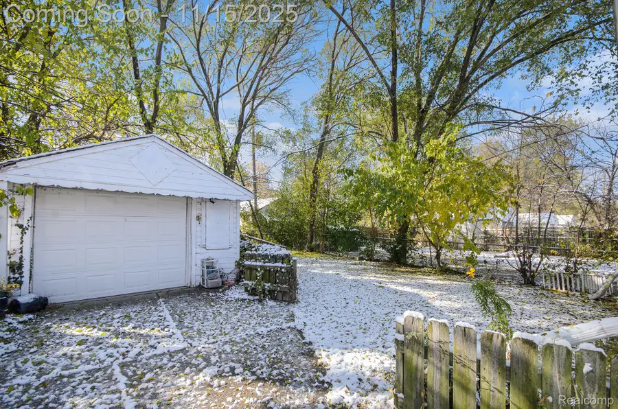 19418 Kingsville Street, Detroit, MI 48225 - #3