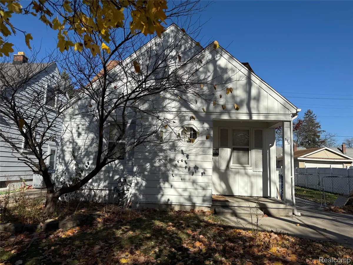 876 Garfield Avenue, Lincoln Park, MI 48146 - #1