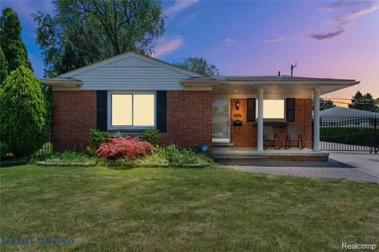 26411 W Warren Street, Dearborn Heights, MI 48127 - #1