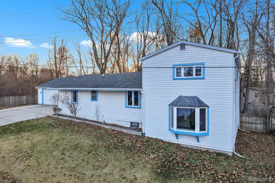 8165 Leonard Drive, Holly, MI 48442 - #2