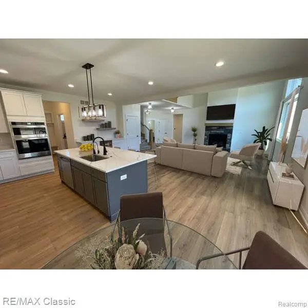 331 Dawson, Milford, MI 48381 - #2