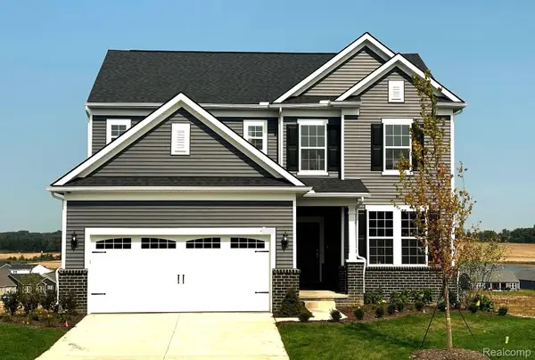 59591 Schuss Gully Drive, NewHudson, MI 48165