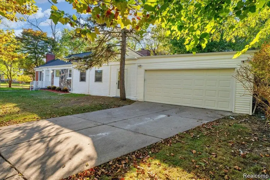 19909 Hartwell Street, Detroit, MI 48235 - #3