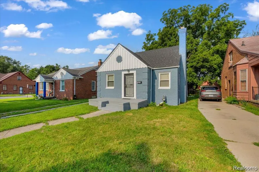 16111 Gilchrist Street, Detroit, MI 48235 - #2
