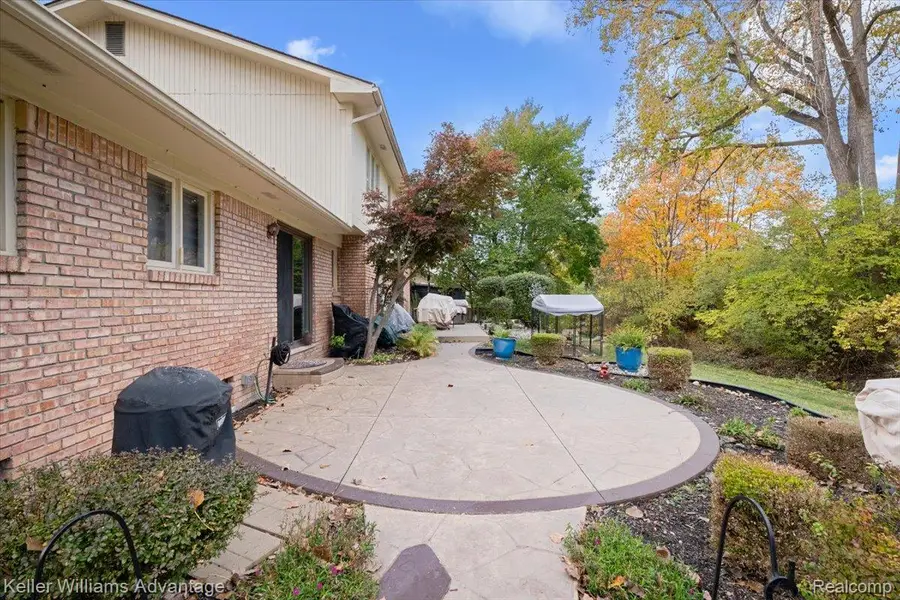 23500 Coventry Woods Lane, Southfield, MI 48034 - #3