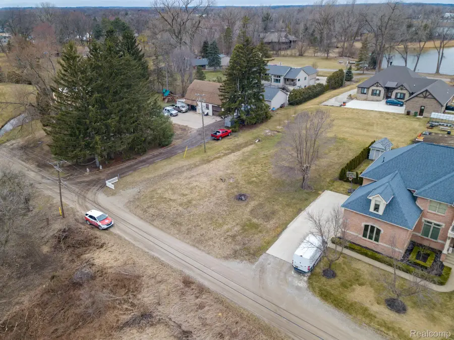 3733 Christie Lane, Shelby, MI 48317 - #2