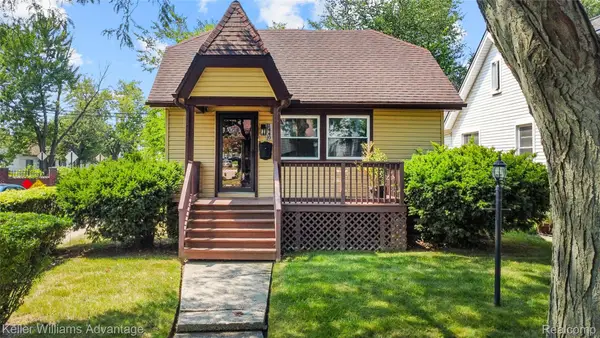 1449 Wayburn Street, GrossePointePark, MI 48230