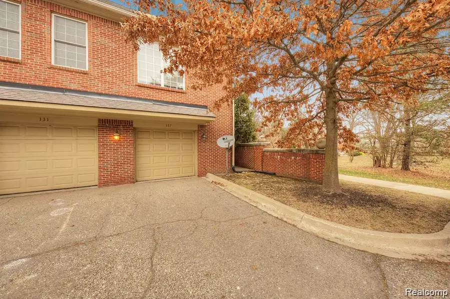 137 Village Way, Canton, MI 48188 - #3