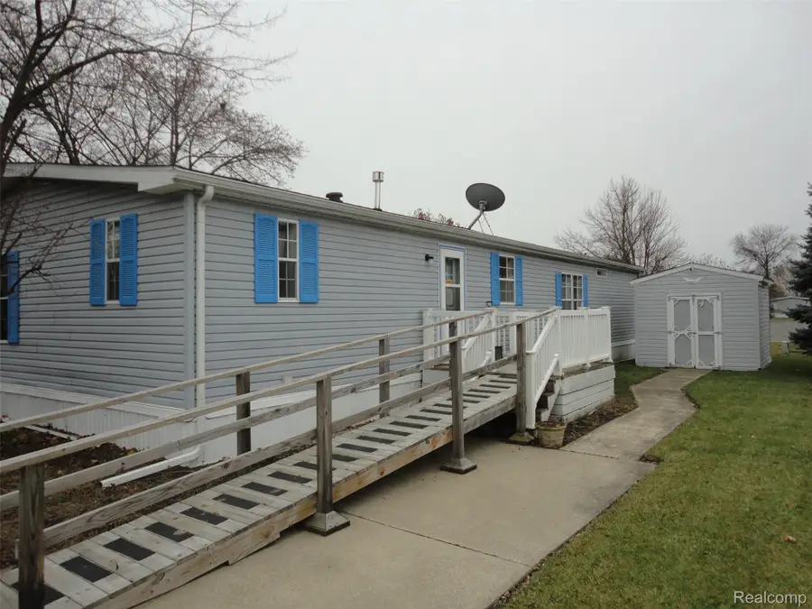 231 Briarwood, Monroe, MI 48161 - #2