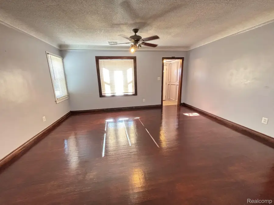 22119 Blackburn Street, Saint Clair Shores, MI 48080 - #3
