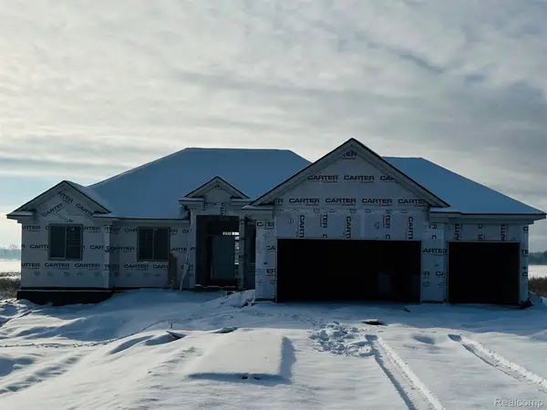 7120 Dryden Road, Almont, MI 48003