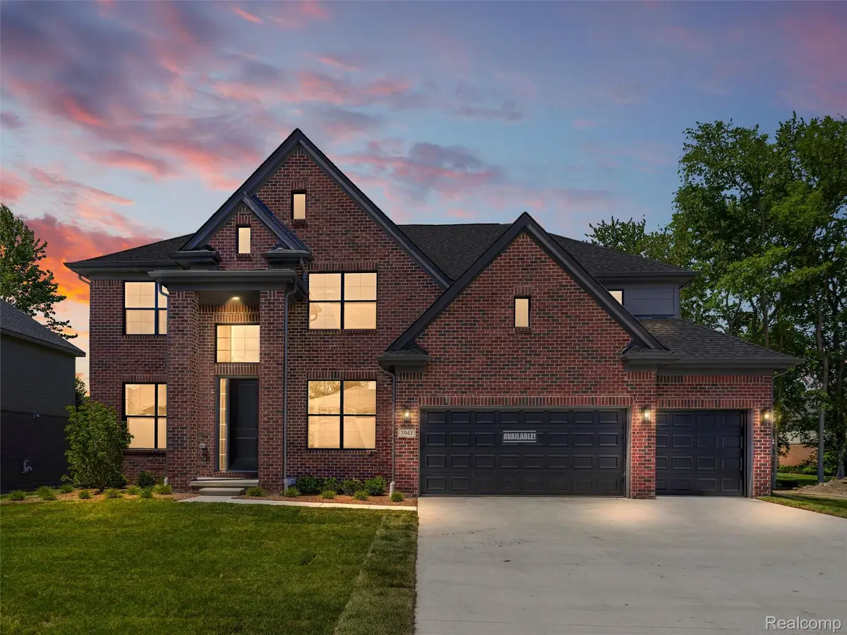3941 Capstan Ct, Troy, MI 48083 - #1