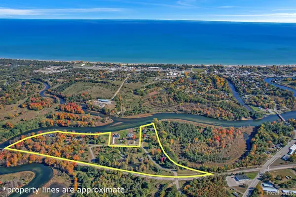#22 Meadow Lane, Oscoda, MI 48750