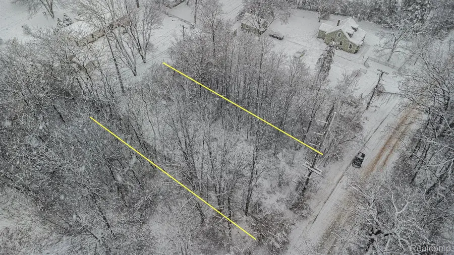 VL  LOT 27 N. Angelus Rd., Lake Angelus, MI 48326 - #3