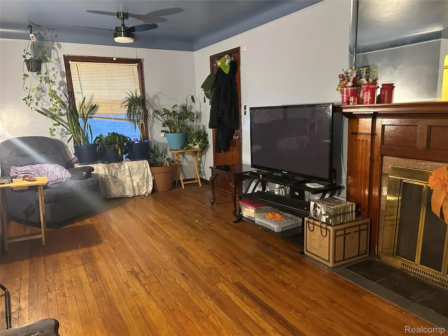 18415 Edinborough Road, Detroit, MI 48219 - #2