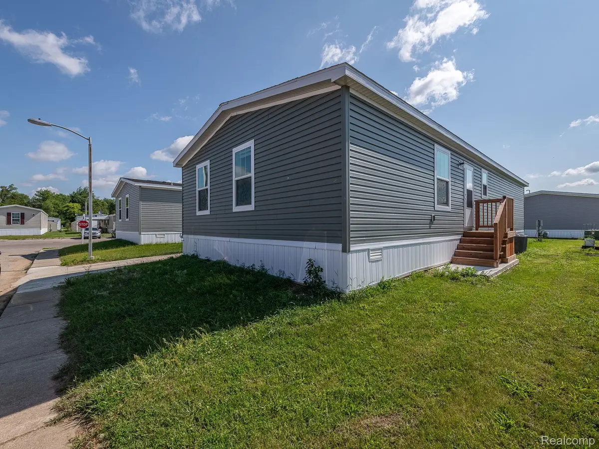 501 Washington, Belleville, MI 48111 - #1