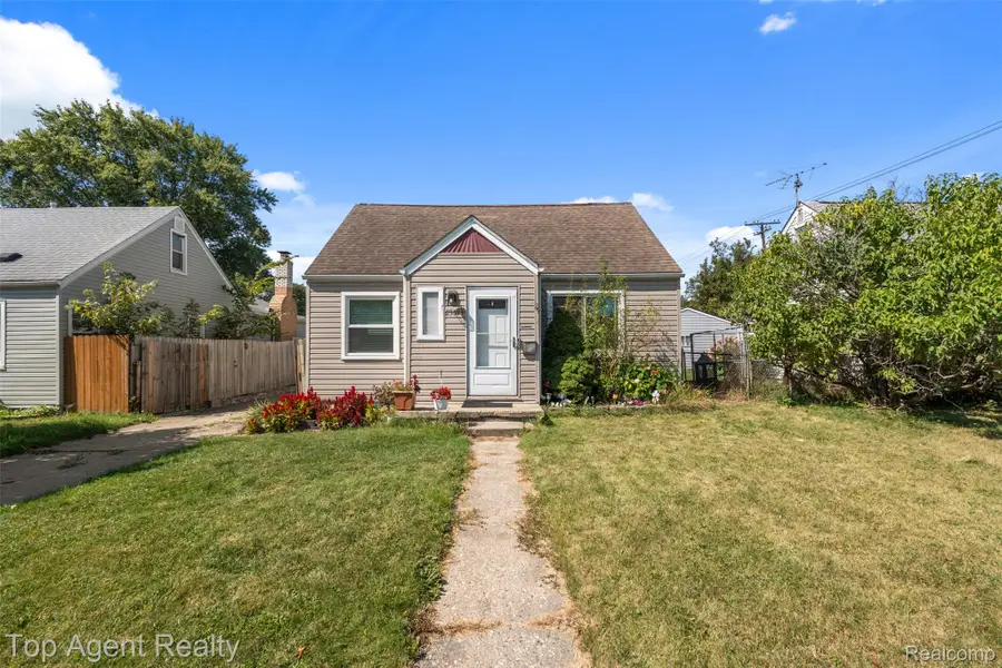 25673 Ford Street, Roseville, MI 48066 - #3