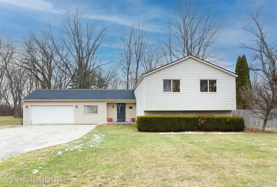 185 Michelson Road, Rochester Hills, MI 48307 - #2