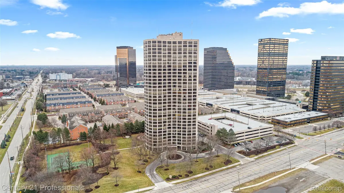 5000 Town Center #1704, Southfield, MI 48075 - #1