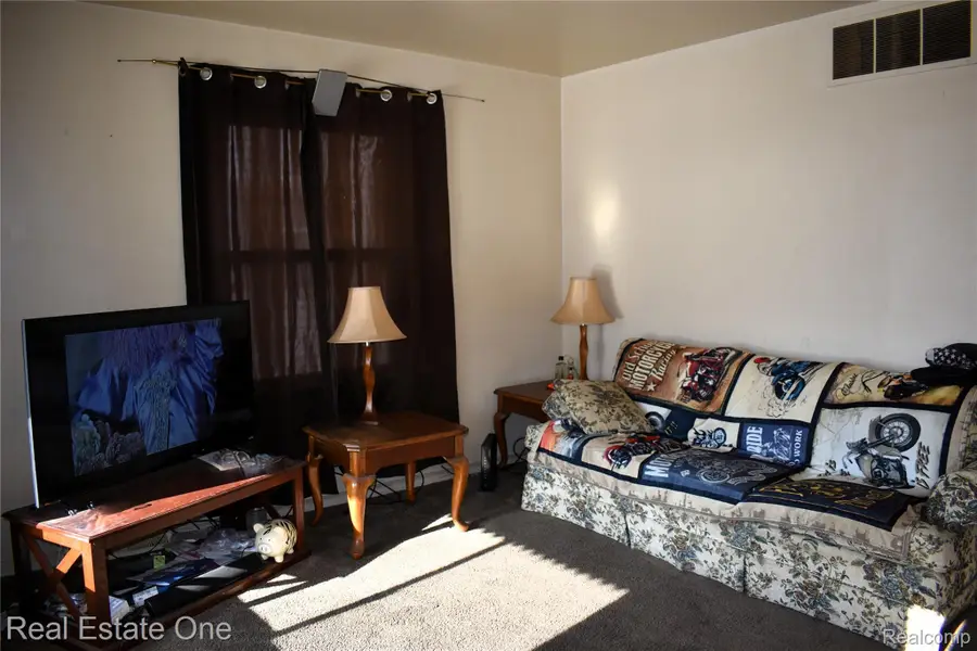11327 Sherman Avenue, Warren, MI 48089 - #3