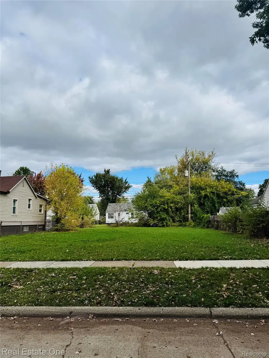 1670 Richmond Avenue, Lincoln Park, MI 48146 - #3