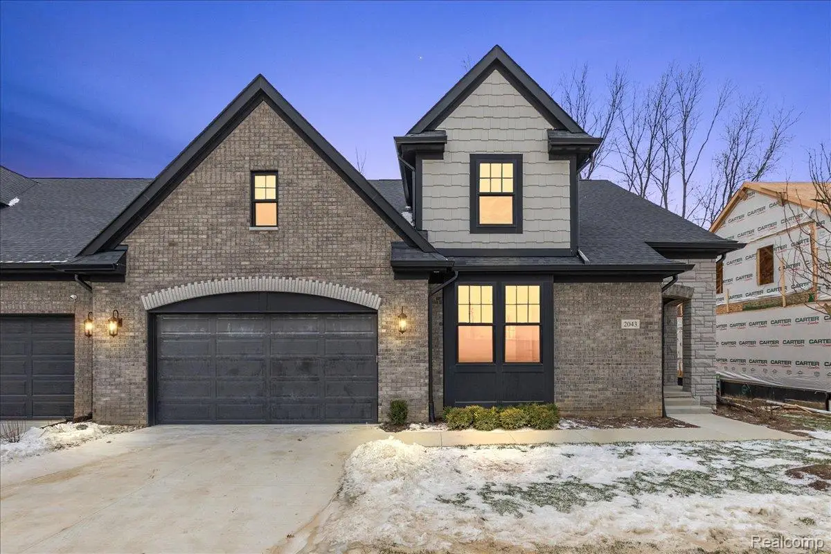 2044 Breckenridge Court, Rochester Hills, MI 48307 - #1