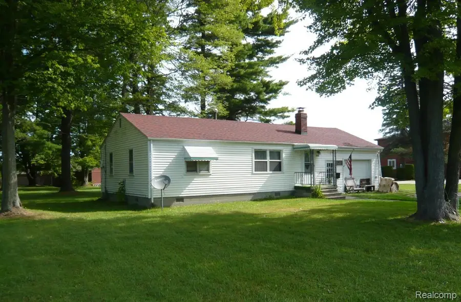 5602 Lapeer Road, Kimball, MI 48074 - #2