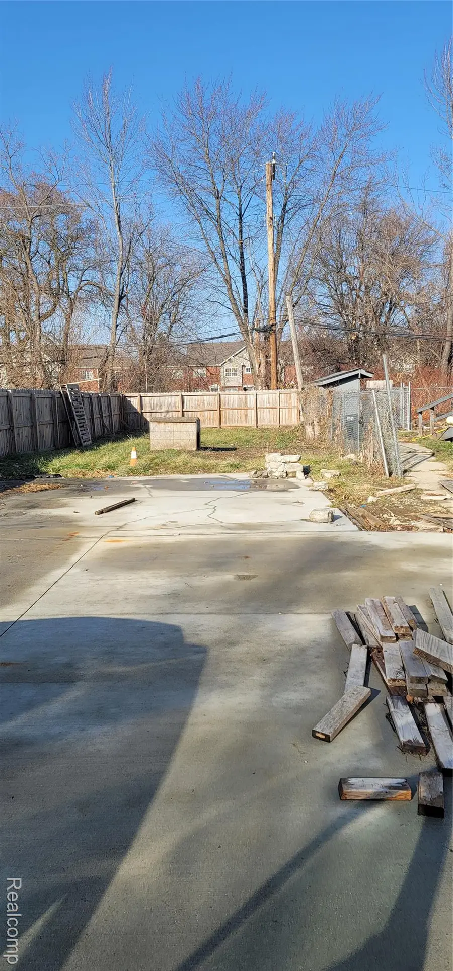 987 E Philadelphia Street, Detroit, MI 48211 - #3