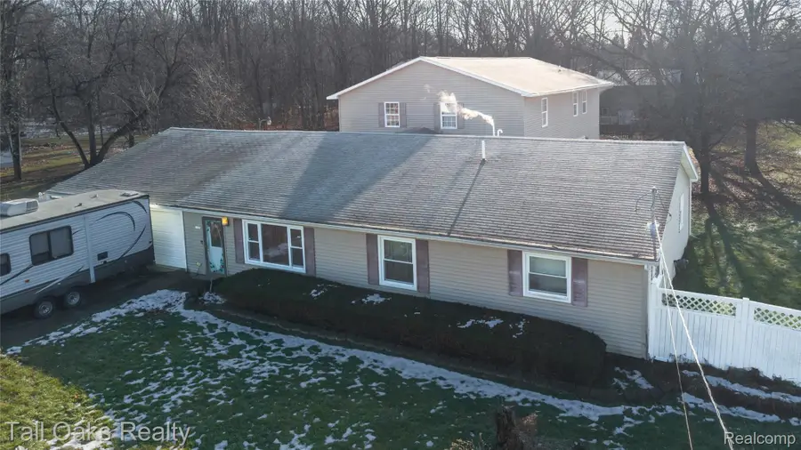 6054 E Pierson Road, Flint, MI 48506 - #2