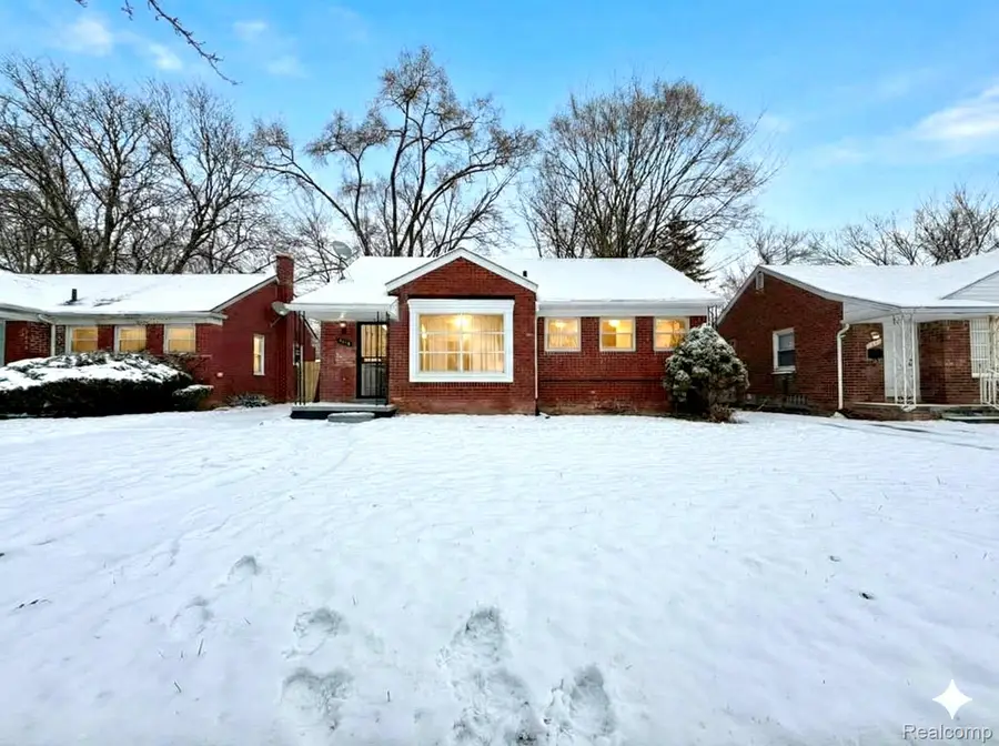 9550 Heyden Street, Detroit, MI 48228 - #3