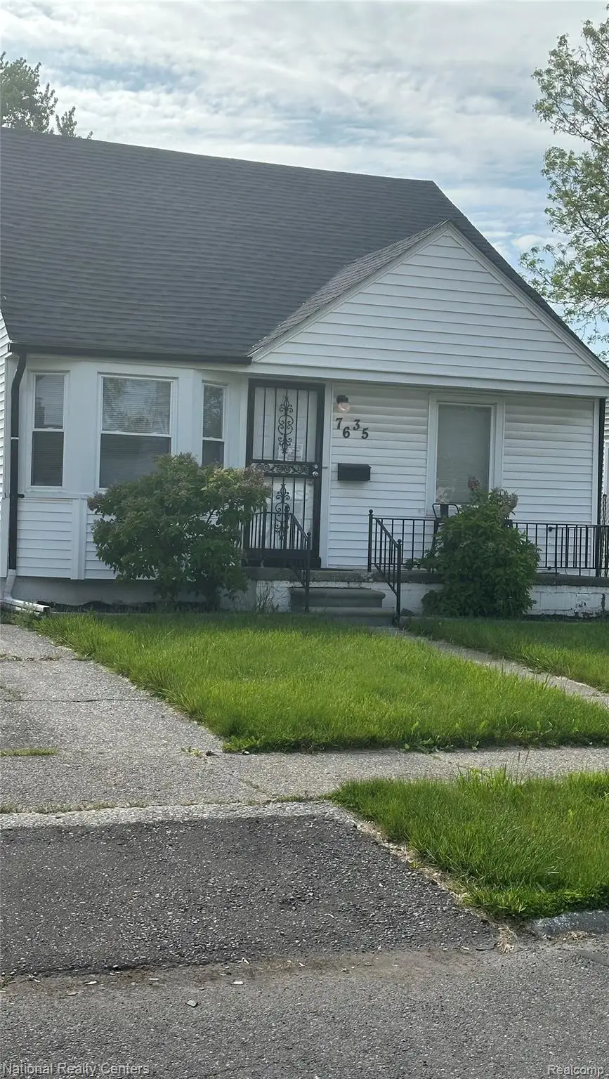 7635 Ashton Avenue, Detroit, MI 48228 - #3